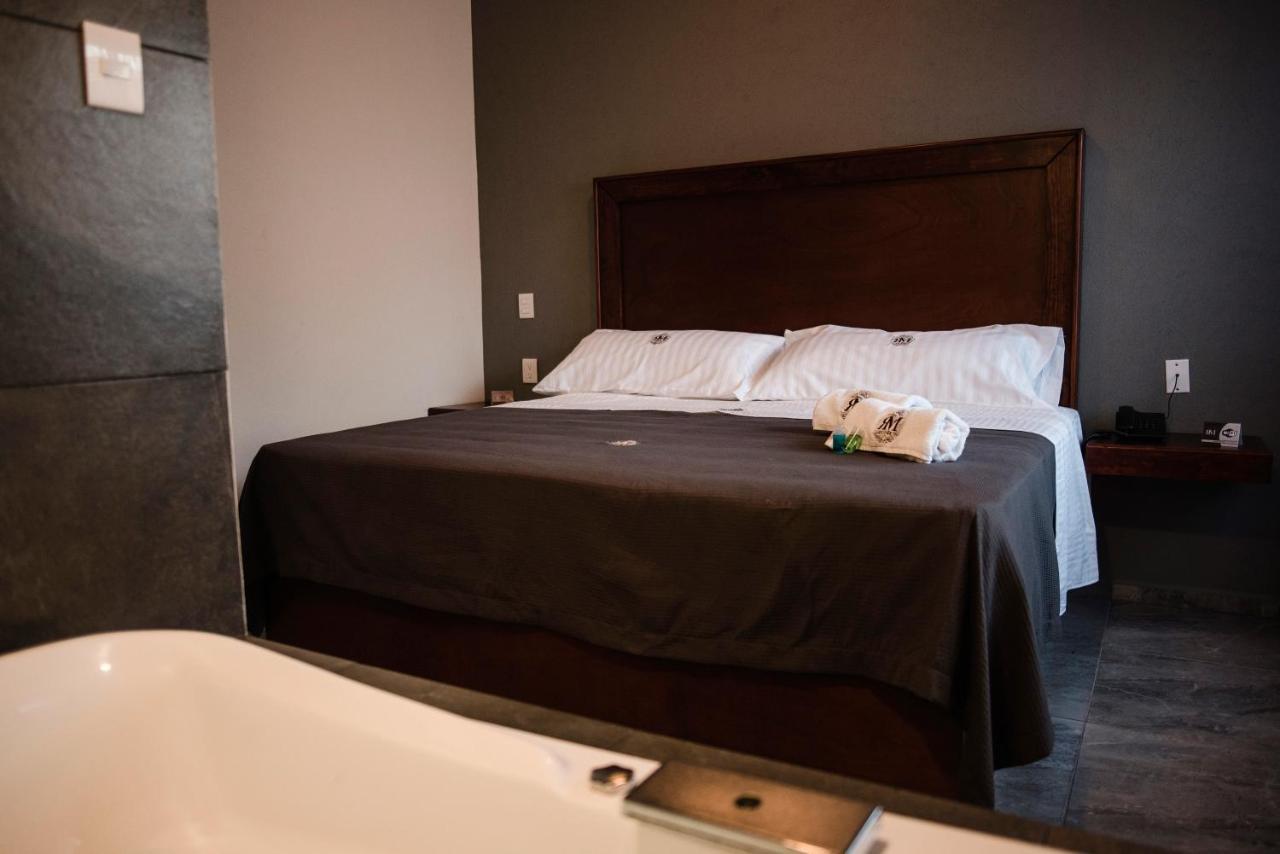 Hotel Rm Avandaro Valle de Bravo Εξωτερικό φωτογραφία